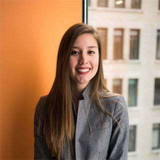 <span class="star-rating">★★★★★</span> <br>Lisa Mercado